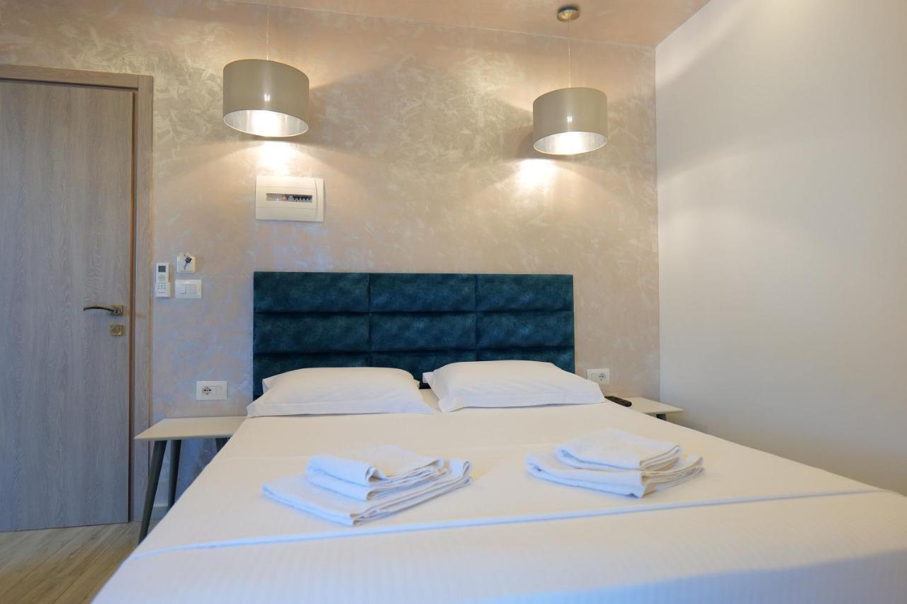 Kuburi Hotel Εξαμίλιο Εξωτερικό φωτογραφία