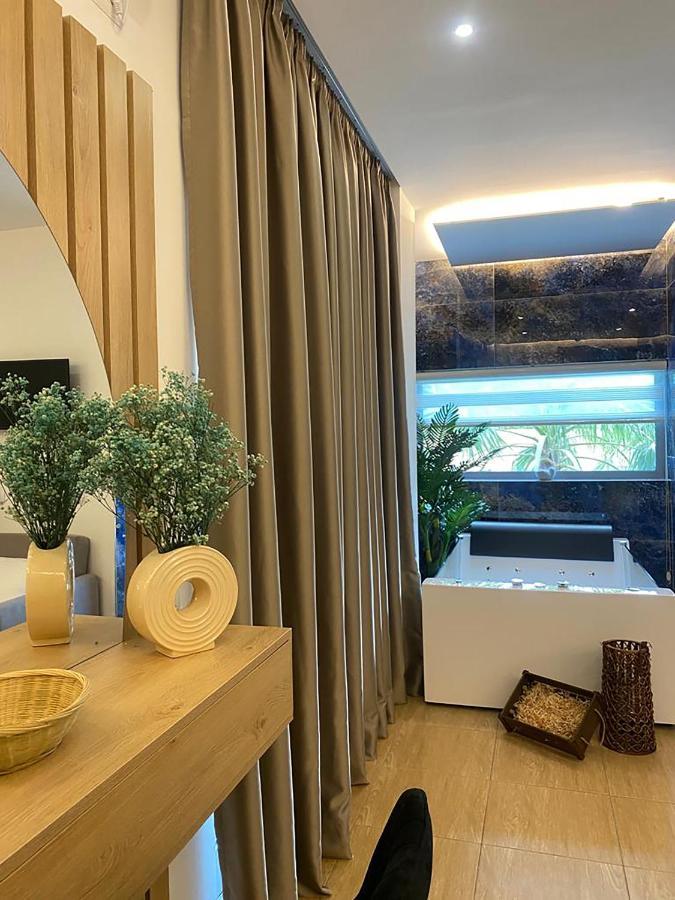 Kuburi Hotel Εξαμίλιο Εξωτερικό φωτογραφία