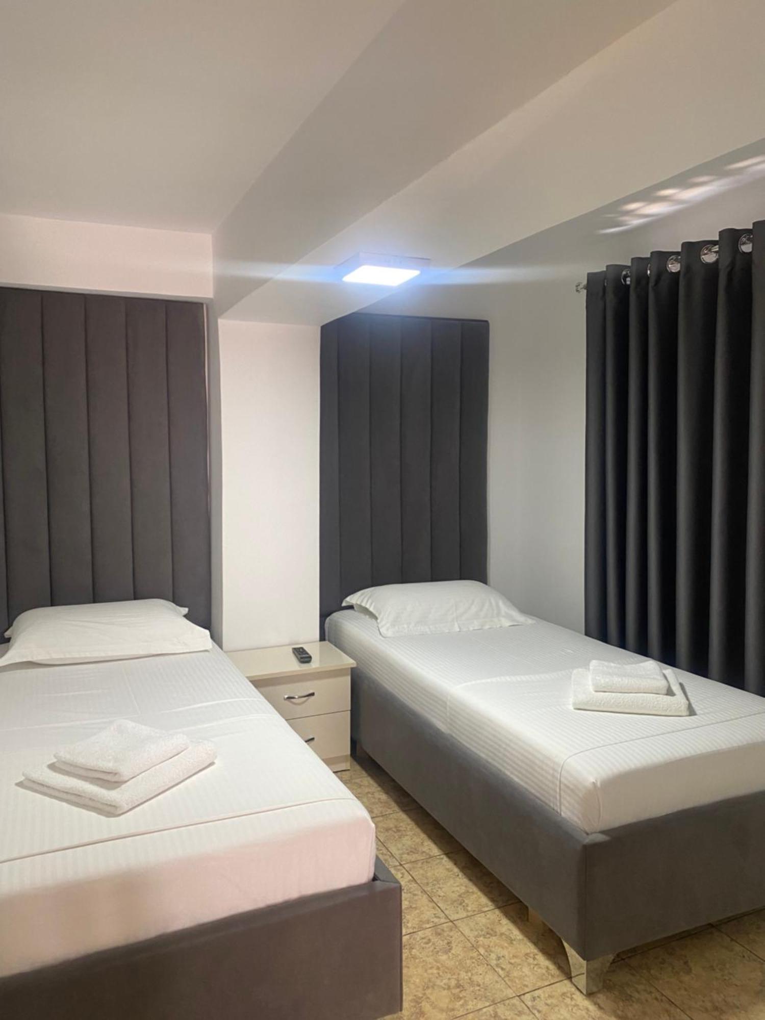 Kuburi Hotel Εξαμίλιο Εξωτερικό φωτογραφία