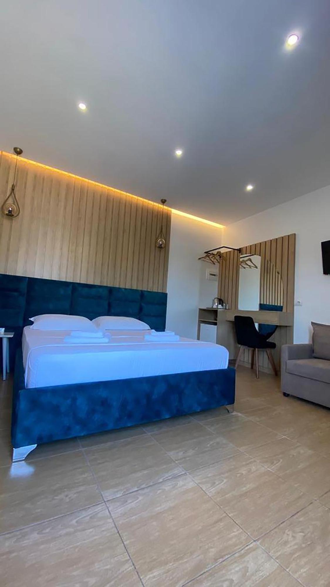 Kuburi Hotel Εξαμίλιο Εξωτερικό φωτογραφία